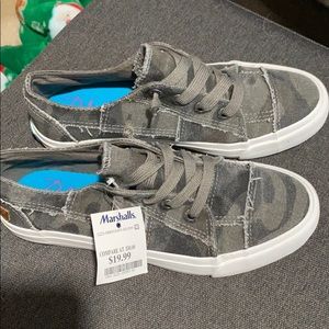 Never worn camo sneakers